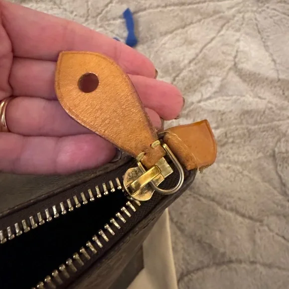 Louis Vuitton Lena MM Brown Monogram Shoulder Tote Bag! - Picture 15 of 16